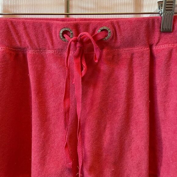 VENUS NWT TERRY SHORT IN SALMON SIZE LARGE 2.5” - Picture 2 of 5